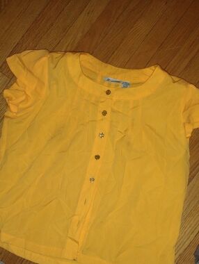 Anna Women Yellow Short Sleeve Button-Front Top